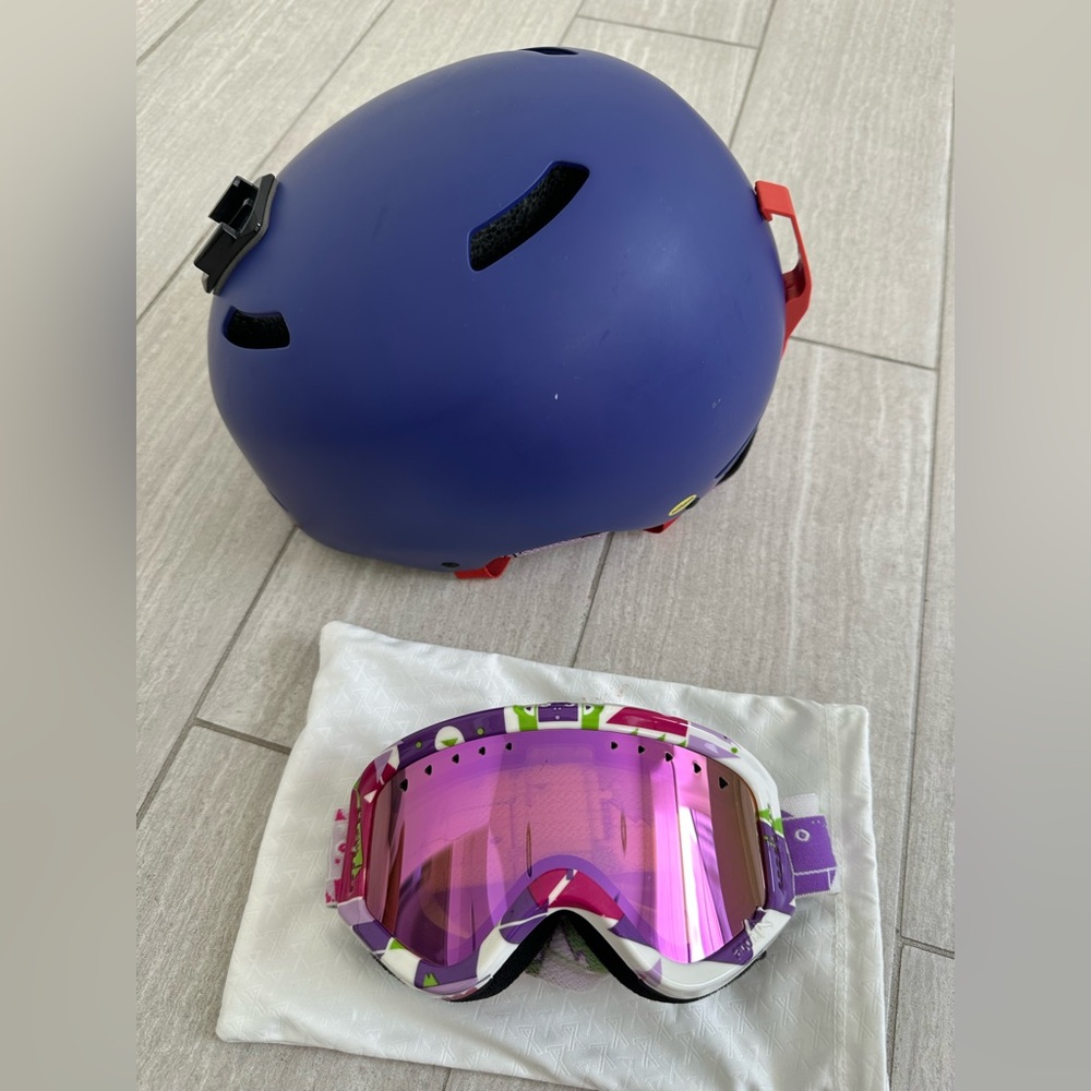 SMITH Purple Kids Ski goggles and ski helmet size medium